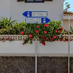Апартаменты Atlantic 1 One Bedroom With Ocean View And Pool