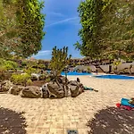Atlantic 1 One Bedroom With Ocean View And Pool Апартаменты *