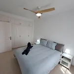 Апартаменты Atlantic 1 One Bedroom With Ocean View And Pool