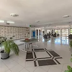 Atlantic 1 One Bedroom With Ocean View And Pool