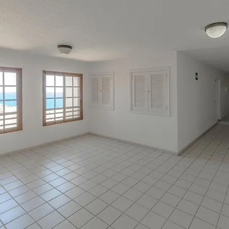 Apartment Atlantis 1 One Bedroom With Ocean View And Pool *