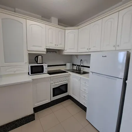 Atlantis 1 One Bedroom With Ocean View And Pool Apartment